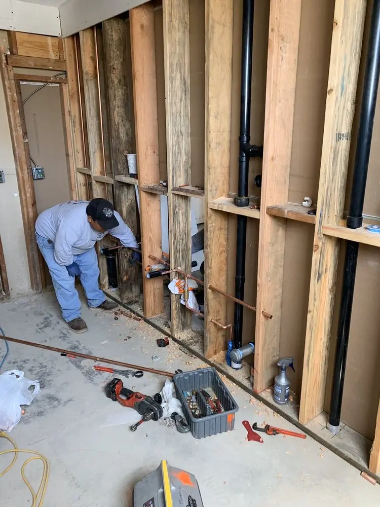 Commercial rough-in plumbing for Gas Line Repair in Casagmo